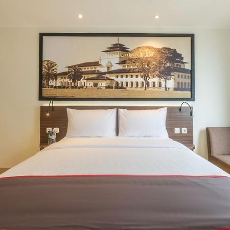 คอลเลคชั่น โอ 22 โฮเต็ล ซาร์บารู เฮอริเทจ Hotel บันดุง ภายนอก รูปภาพ